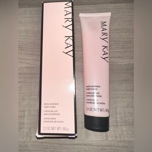 New Mary Kay Extra Emollient Night Cream